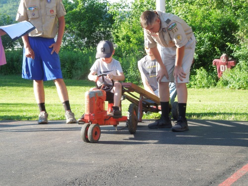 Baldwin's tractor pull for kids